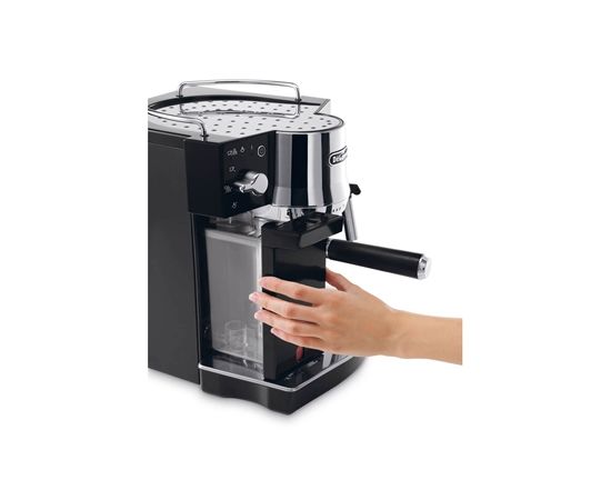 Delonghi Coffee maker EC 820.B Pump pressure 15 bar, Coffee maker type Semi-auto, 1450 W, Black