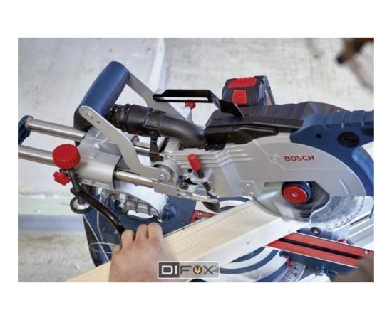 Bosch GCM 18V-216   cordless cutting and miter saw