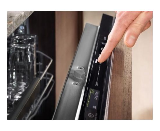 Electrolux EEQ47202L iebūvējamā trauku mazgājamā mašīna 60cm