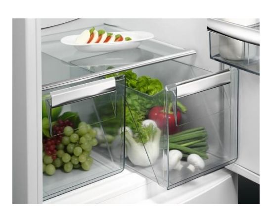 AEG SCE818D3LC iebūvējamais ledusskapis