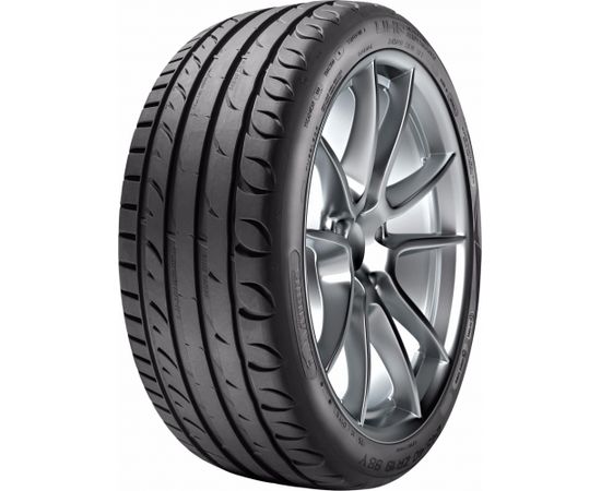 Taurus/Kormoran Ultra High Performance 225/45R18 95W