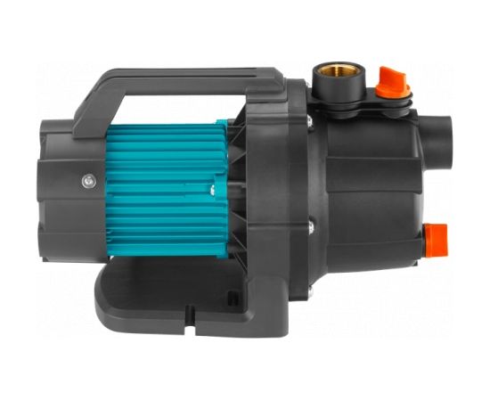 Gardena Dārza sūknis 3000/4  - 600 W; 3000 l/h ; Max. 3.5