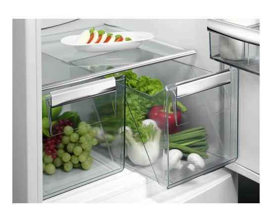 AEG SCB51811LS ledusskapis ar saldētavu, iebūvējams, 178cm