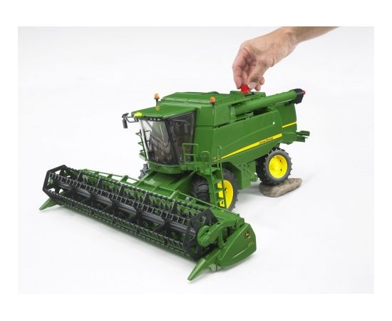 BRUDER combine Hharvester John Deere 02132